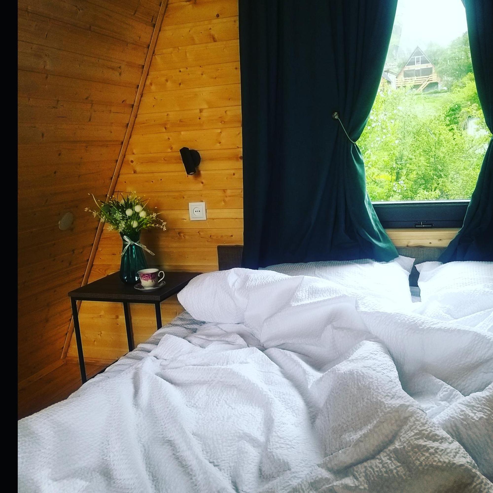 Emotion Kazbegi Apartment Room photo